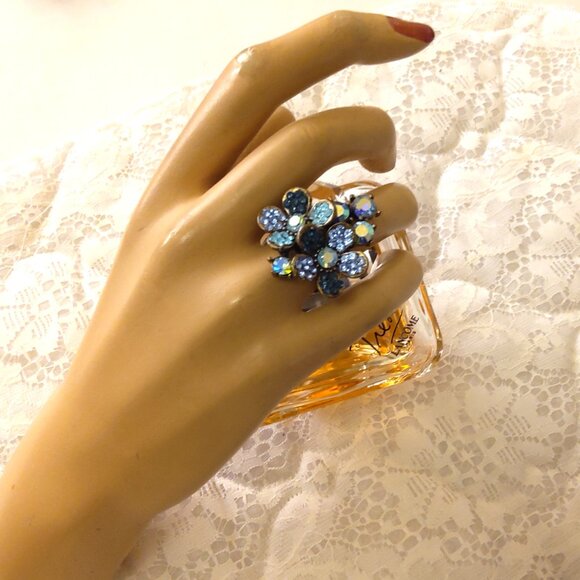 VTG NWOT Monet Girls Women’s Blue Cubic Zirconia Adjustable Vintage Copper Ring - Picture 4 of 11